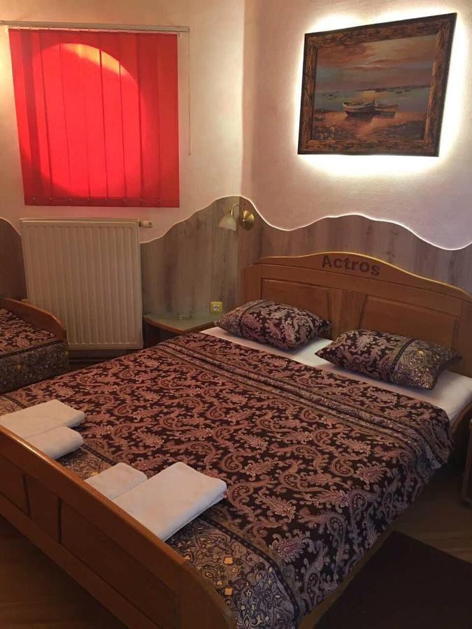 Motel pizzeria Actros Nova Topola Esterno foto
