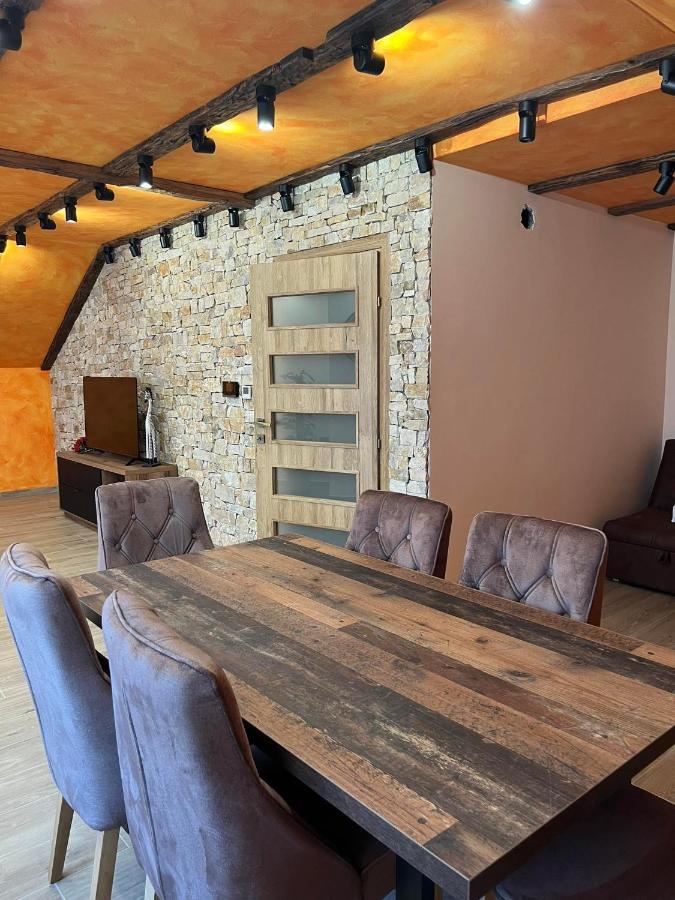 Motel pizzeria Actros Nova Topola Esterno foto